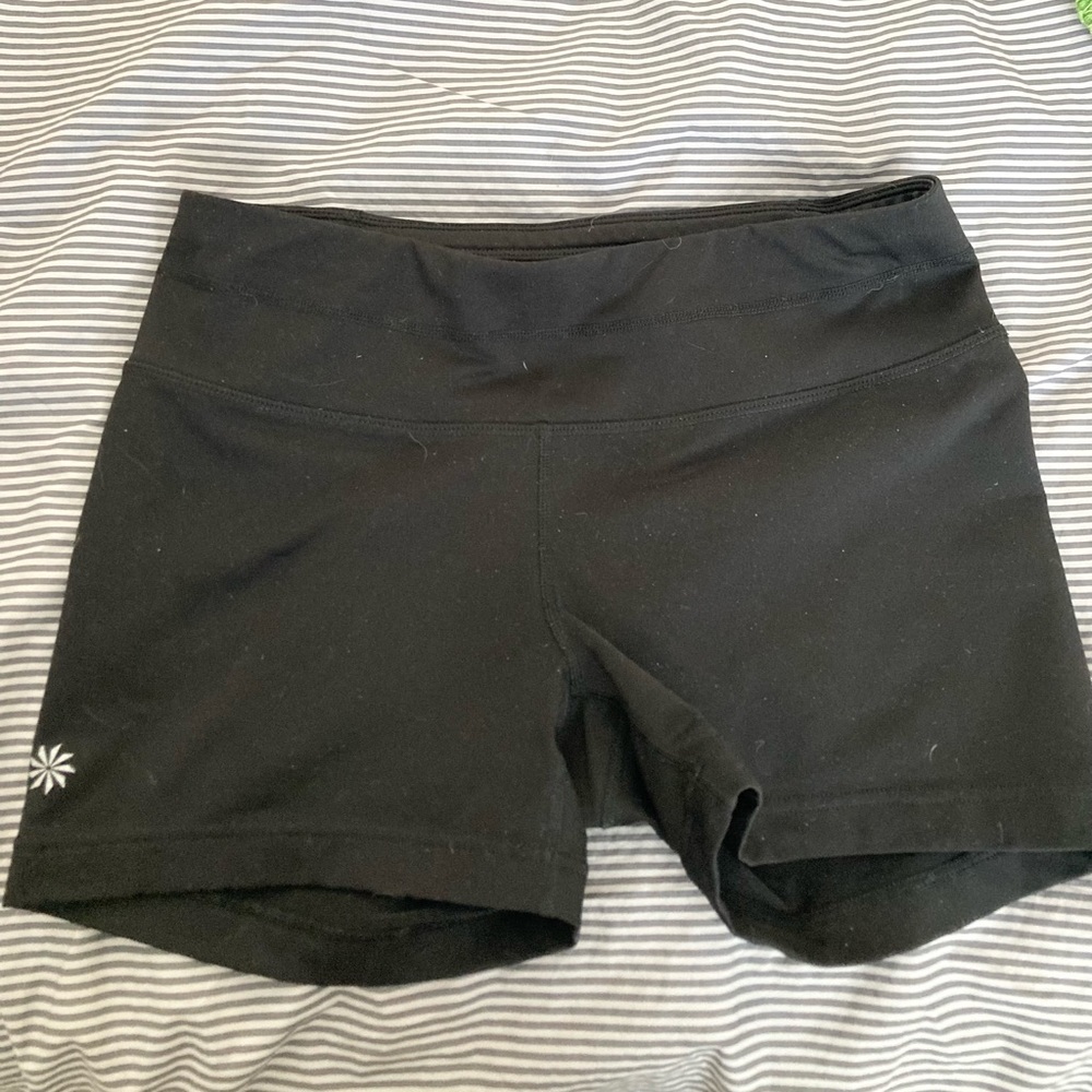 Athleta Ultimate Shortie size M